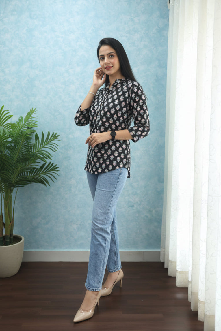 BLACK HANDBLOCK COTTON SHORT TOP