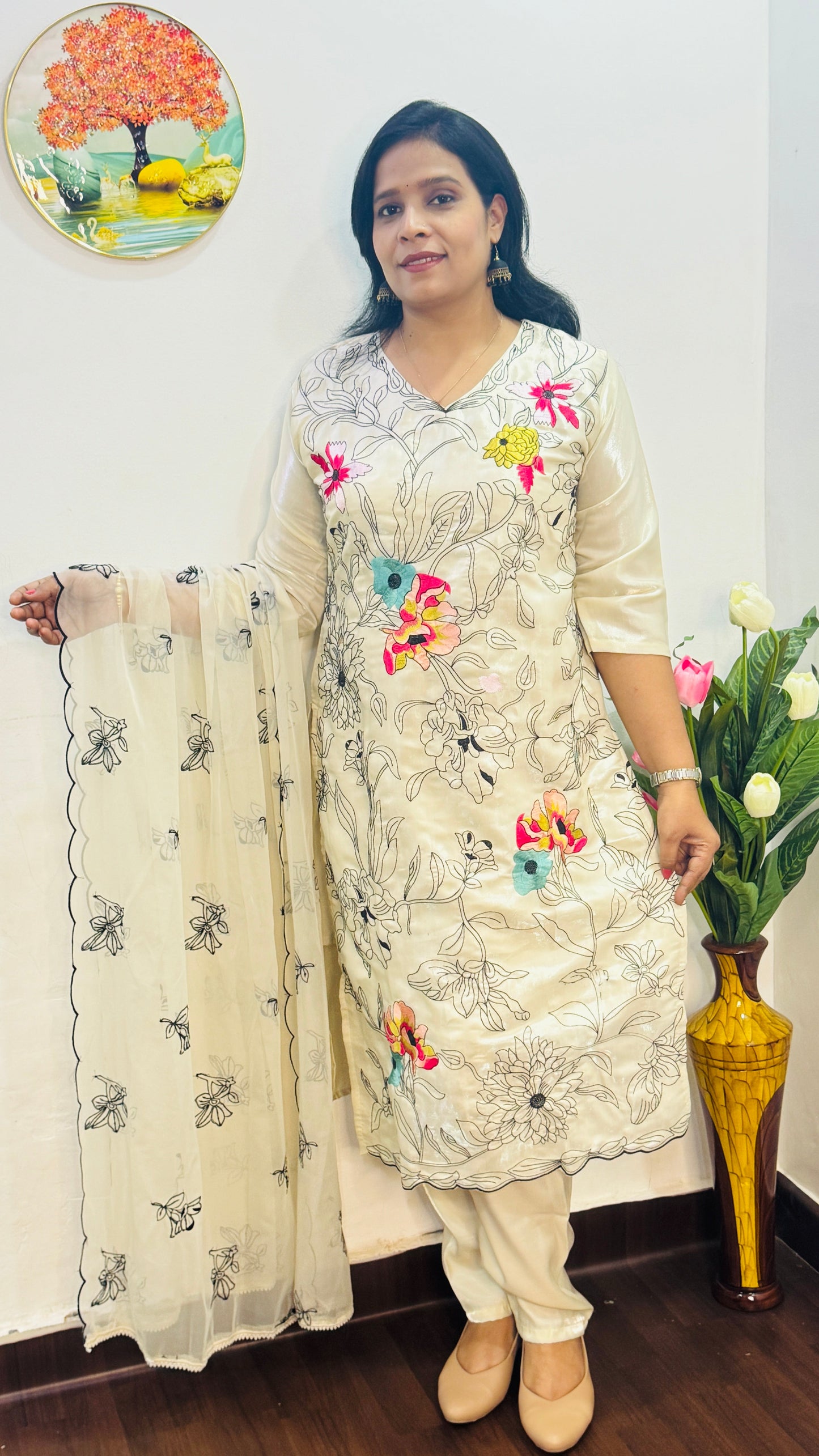 CREAM FLORAL EMBROIDERED TISSUE SILK SUIT SET WITH ORGANZA DUPATTA I BHAVIAURA