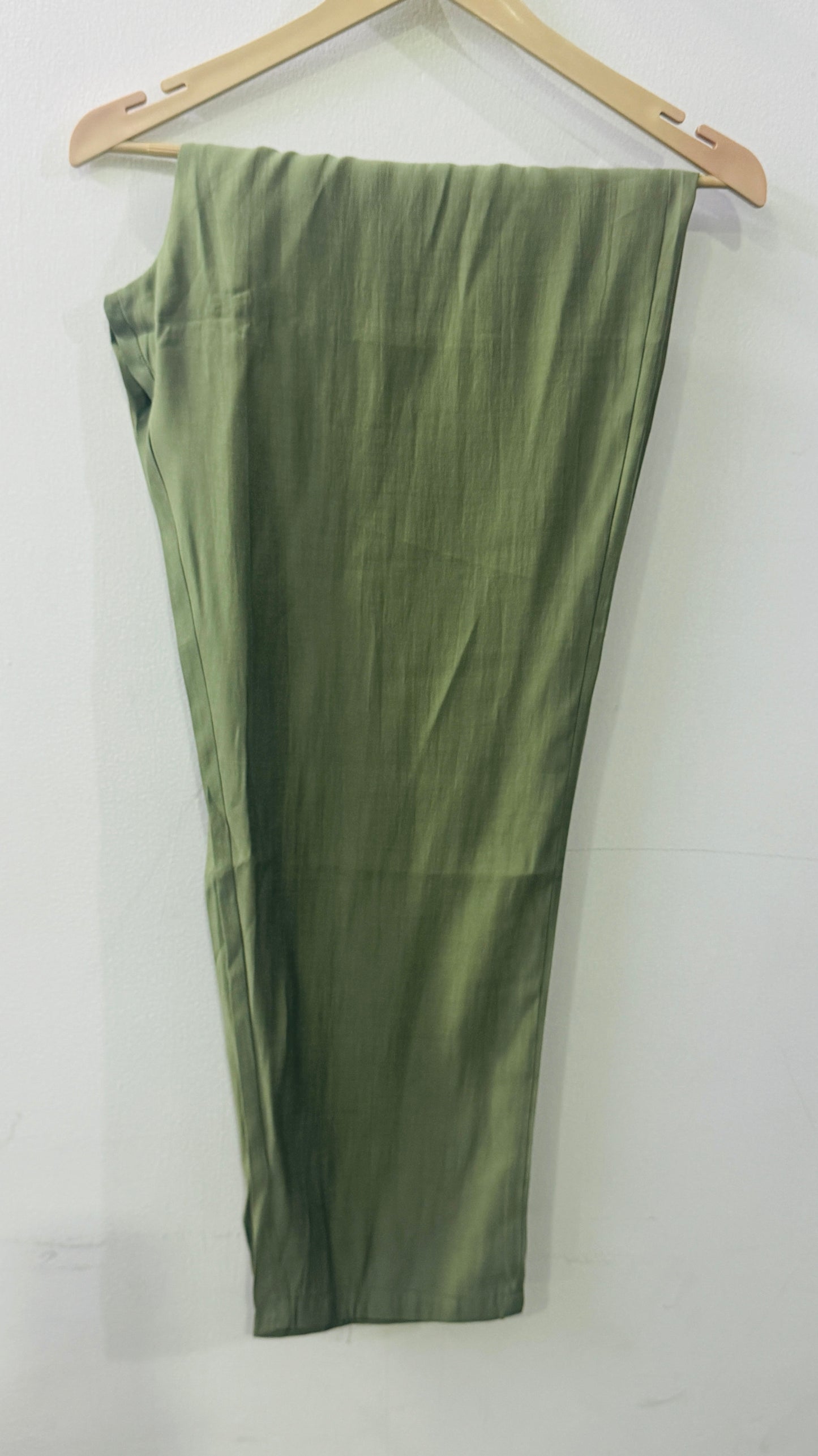 GREEN EMBROIDERED MUSLIN CO-CORD SET