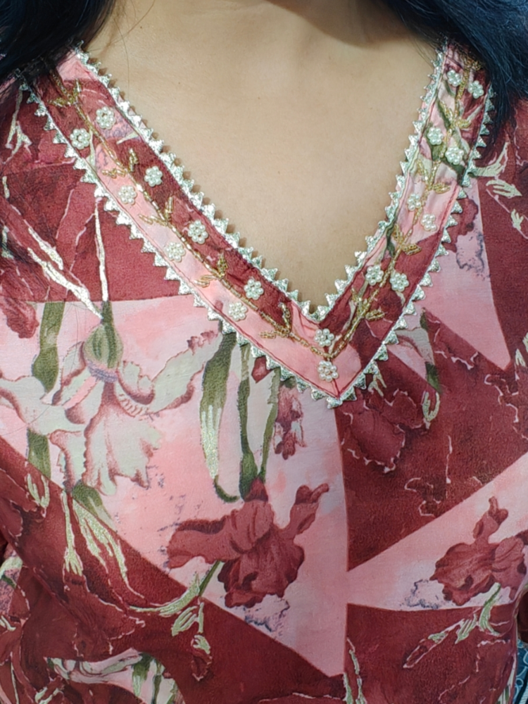 MULTICOLOUR FLORAL PRINT MUSLIN SUIT SETS