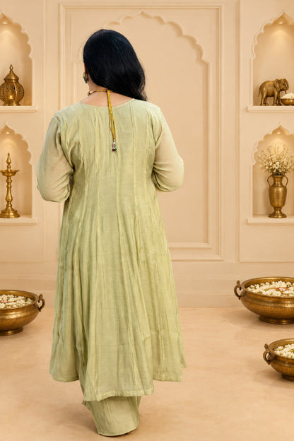 Pista Green - Perfect for  Mehndi , Karwa Chauth , Festival , Diwali , Navratri 
