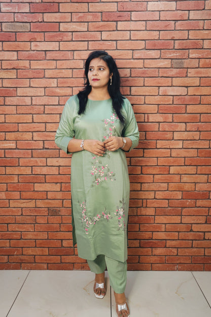Green Embroidered Poly Viscose Straight Kurta for Women