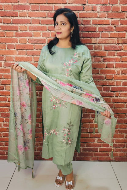 Green Embroidered Poly Viscose Straight Kurta for Women