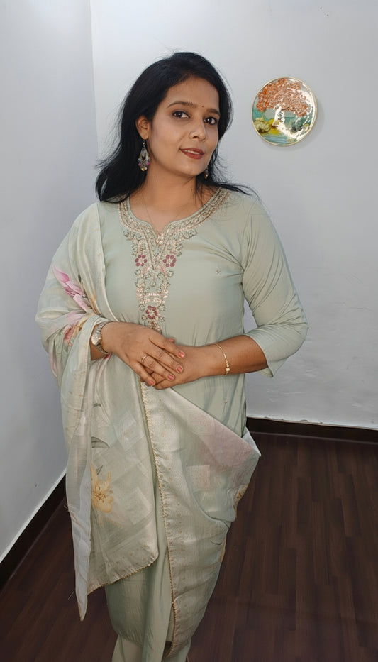 PISTA GREEN EMBRODERED DOLA SILK SUIT SET