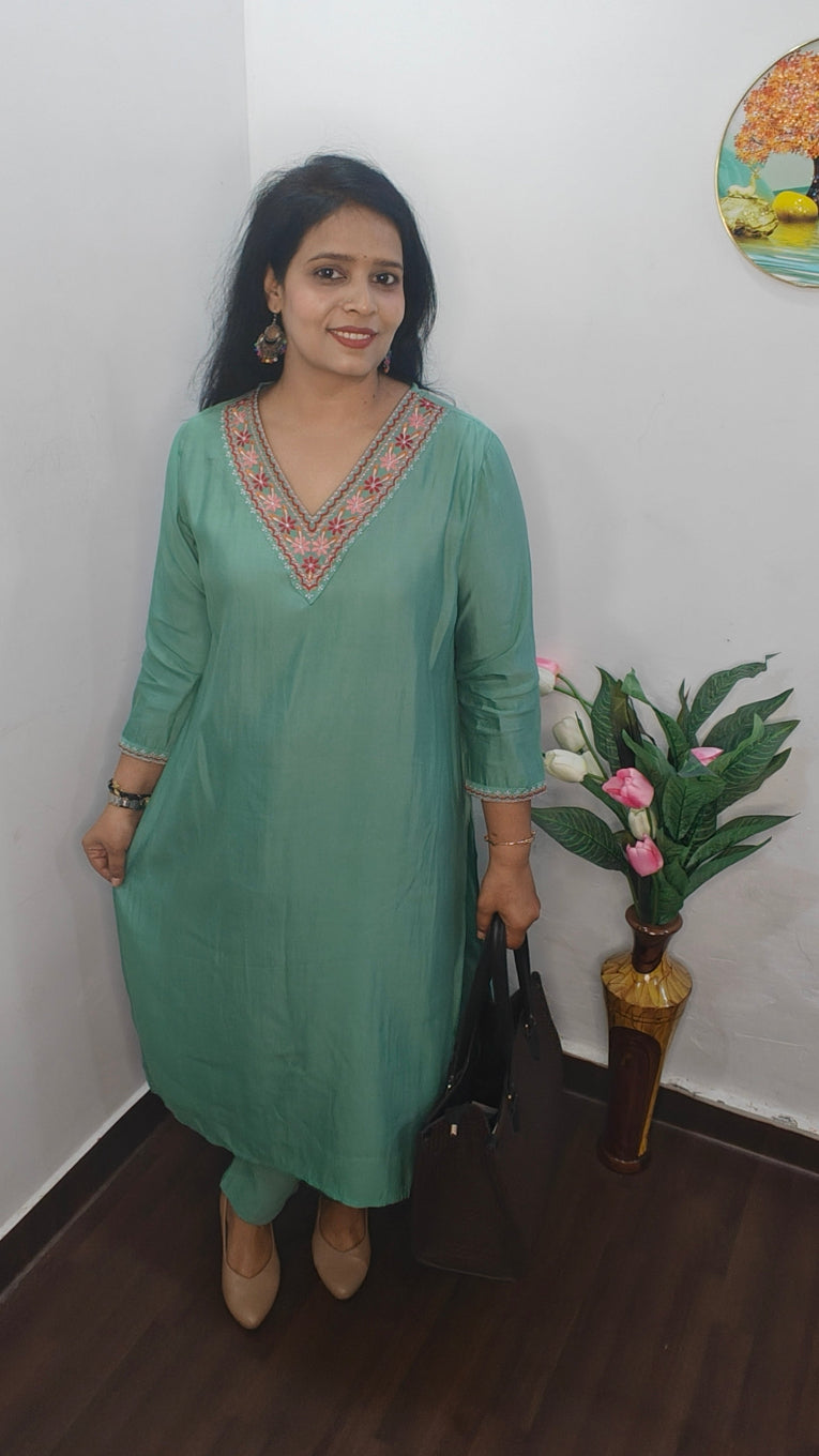 OLIVE GREEN MUSLIN SLIK EMBROIDERED KURTA SET
