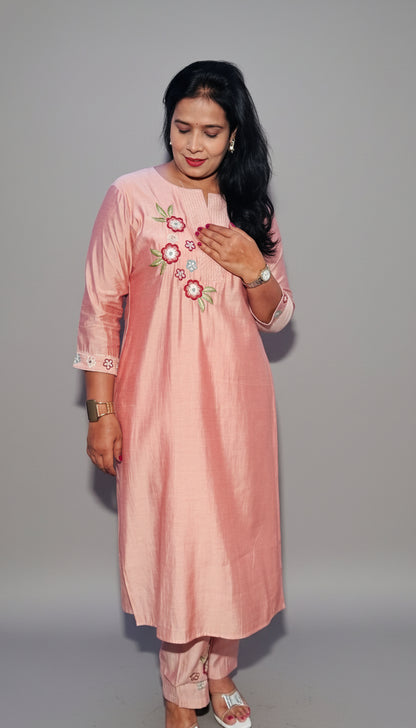 Peach Pink Floral Thread Work Muslin Silk Kurta Set