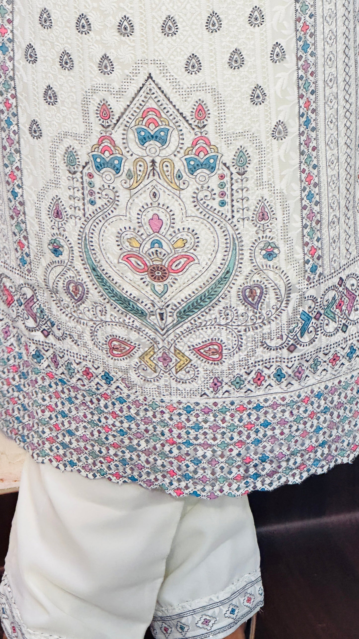 WHITE FULL EMBROIDERED CHINON SUIT SET