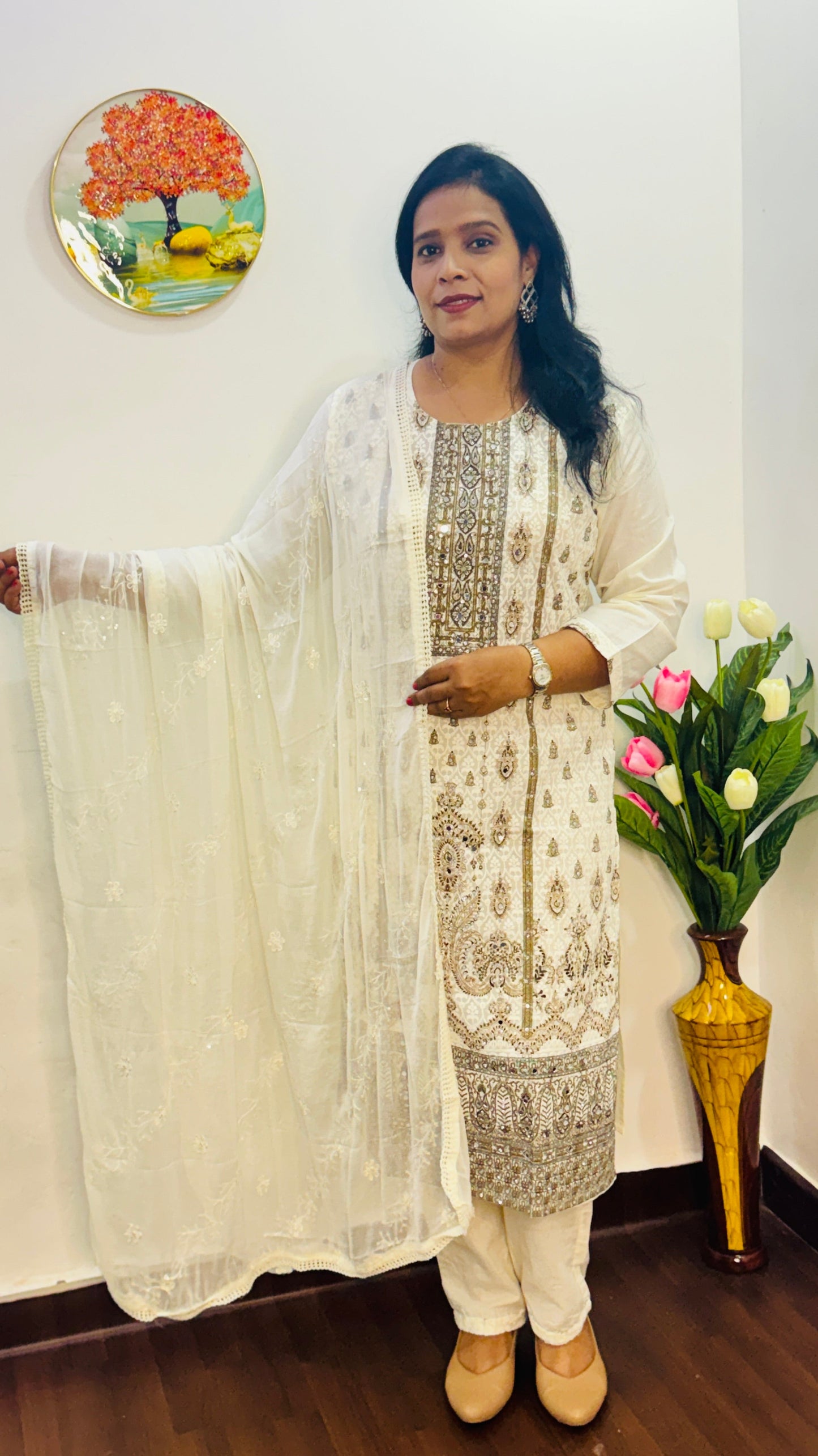 OFF WHITE SIFLY SUIT SET WITH MIRROR WORK | BHAVIAURA