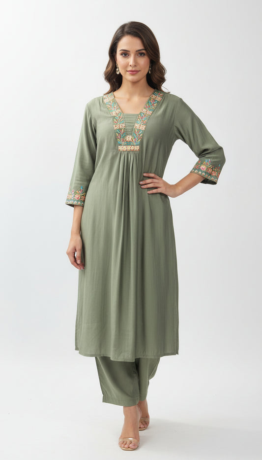 GREEN EMBROIDERED MUSLIN CO-CORD SET