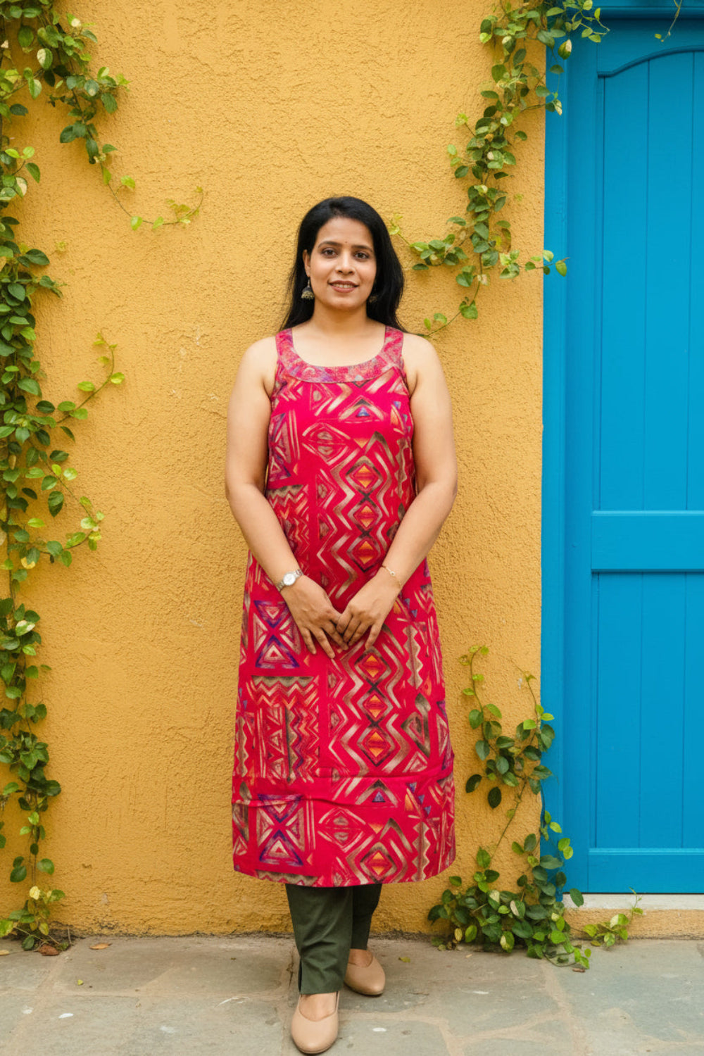 Rayon Sleeveless Kurta with Cotton Flex Plants 
